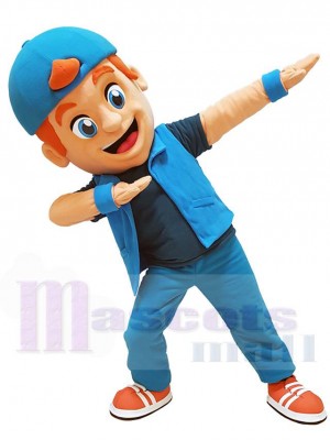 Garçon sportif Mascotte Costume en maillot bleu Personnes