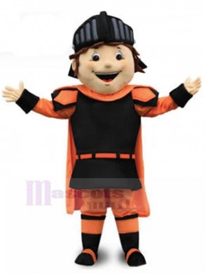 Garçon chevalier dans Costume de mascotte d'armure noire et orange personnes