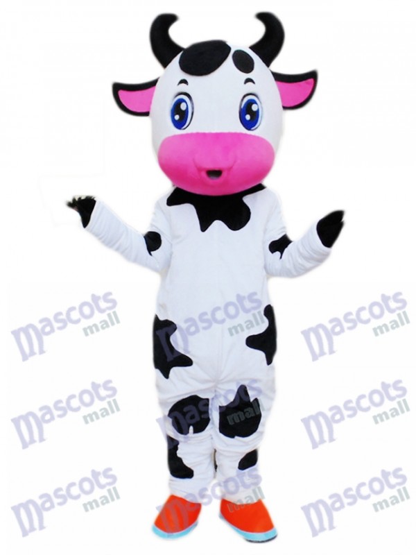 Dessin animé de mascotte de vache mignonne yeux bleus