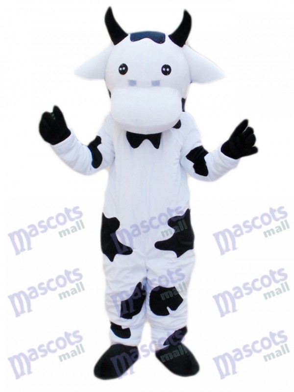 Caricature de costume de mascotte de vache noire et blanche